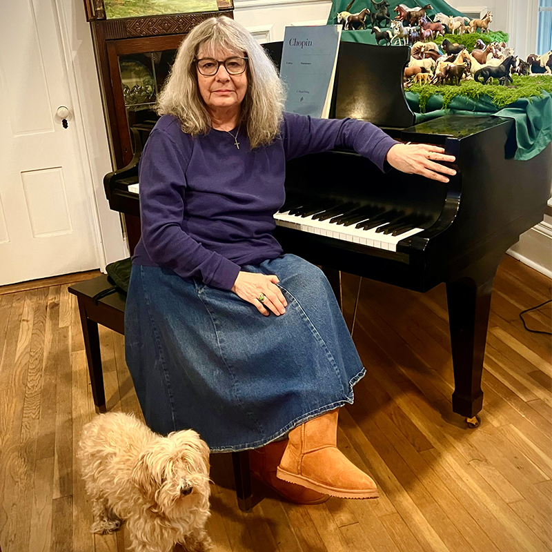 Karen Hall Piano Teacher 800x800